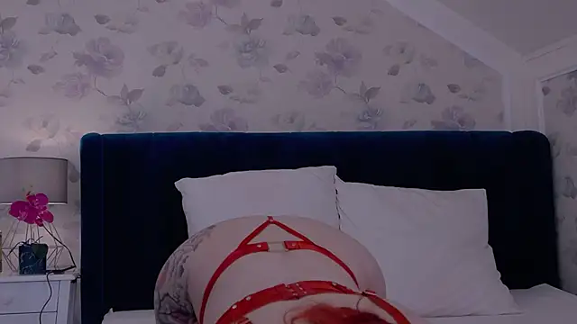 KailyKay online show from December 3, 7:13 pm