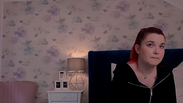 KailyKay online show from March 6, 7:09 pm