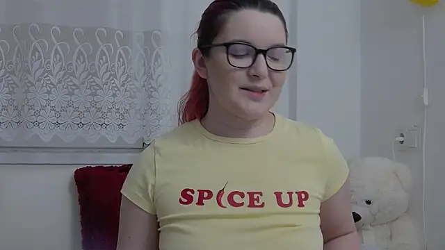 KailyKay online show from April 19, 6:10 pm