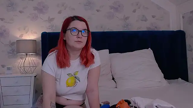 KailyKay online show from April 5, 6:03 pm