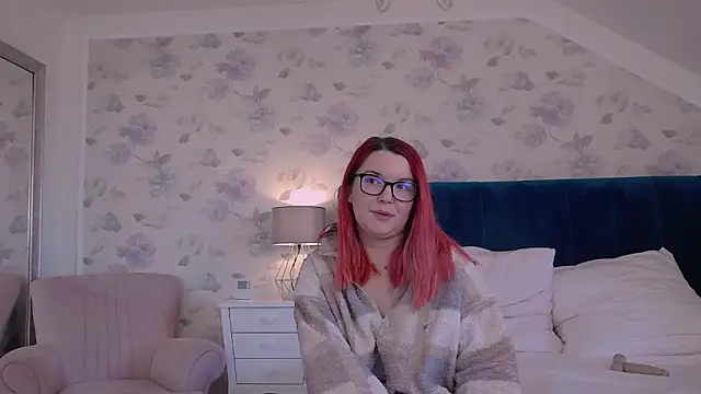 KailyKay online show from April 12, 6:16 am