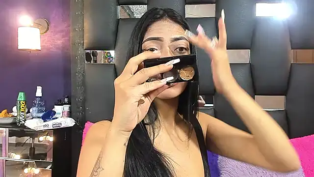 EMYCLARK01 online show from October 12, 10:22 pm