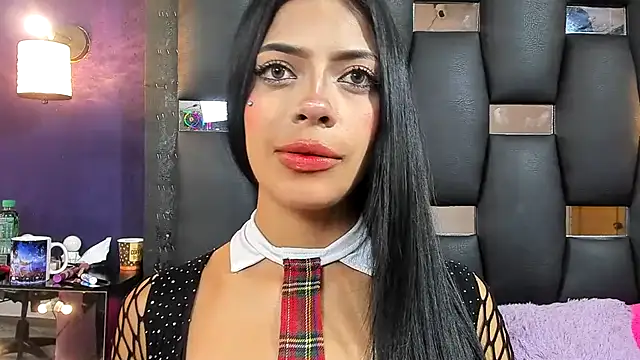 EMYCLARK01 online show from October 24, 9:14 pm