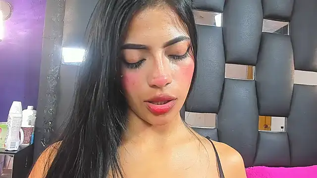 EMYCLARK01 online show from November 15, 9:52 pm