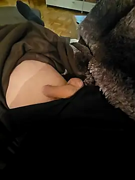 DearRusting online show from March 28, 8:54 pm