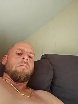 DearRusting online show from May 20, 12:24 pm