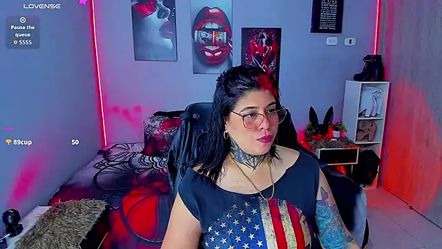 Snapshot of Veronika_metal chatting on September 16, 6:25 am Veronika metal online show from September 16, 6:25 am
