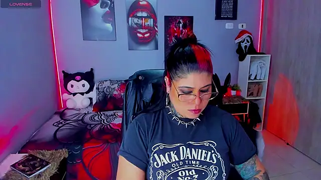 Veronika metal online show from November 14, 7:28 pm