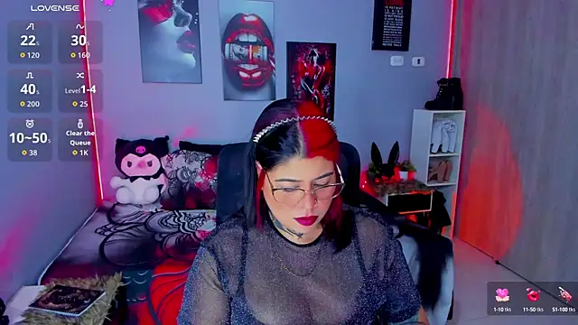 Snapshot of Veronika_metal chatting on October 8, 12:50 pm Veronika metal online show from October 8, 12:50 pm