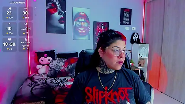 Veronika metal online show from November 4, 8:40 am