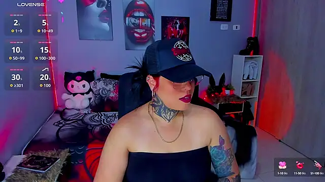 Snapshot of Veronika_metal chatting on October 7, 11:22 am Veronika metal online show from October 7, 11:22 am