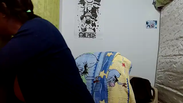 Snapshot of Escarcha-blue chatting on February 3, 11:32 pm Escarcha-blue online show from February 3, 11:32 pm