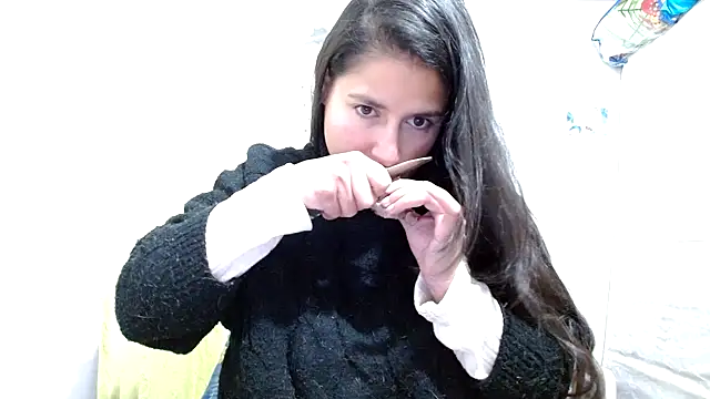 Snapshot of Escarcha-blue chatting on February 3, 2:53 am Escarcha-blue online show from February 3, 2:53 am