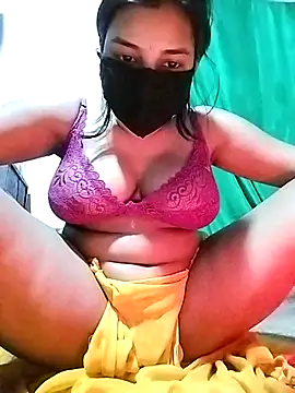 Snapshot of kusum_girl chatting on March 13, 5:11 am kusum girl online show from March 13, 5:11 am