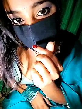 Snapshot of kusum_girl chatting on March 6, 1:57 pm kusum girl online show from March 6, 1:57 pm