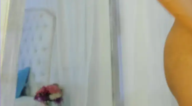 Snapshot of kamii_arias chatting on March 7, 12:23 pm kamii arias online show from March 7, 12:23 pm