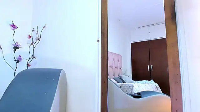 kamii arias online show from March 20, 12:39 pm