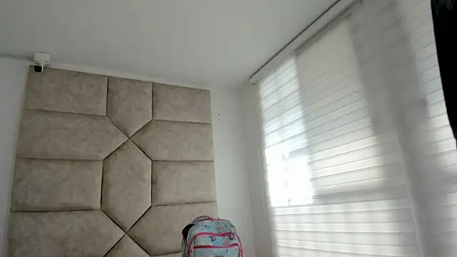 Vaiolett Smith online show from November 7, 2:32 pm