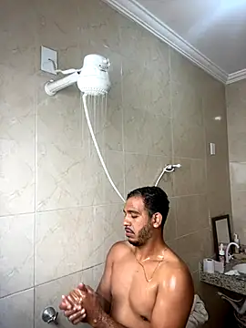 Snapshot of Lindp190194 chatting on November 21, 5:34 pm Lindp190194 online show from November 21, 5:34 pm