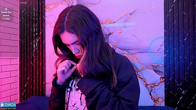 MaeveKuro online show from March 4, 3:03 am