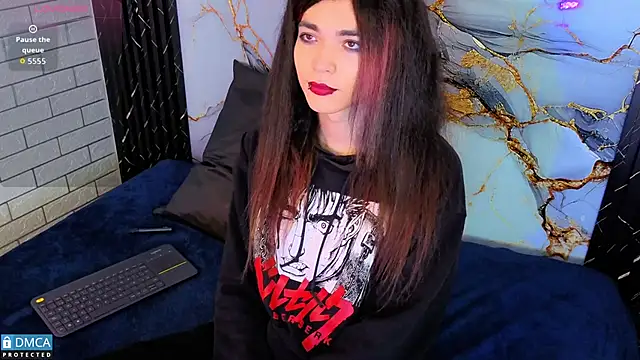 MaeveKuro online show from December 1, 3:07 am