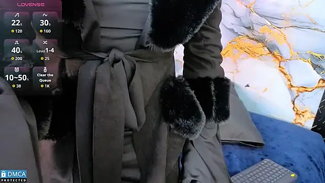 MaeveKuro online show from December 3, 3:18 am