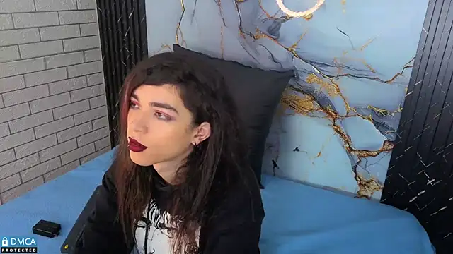 MaeveKuro online show from December 20, 3:20 am