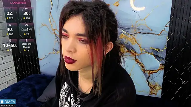 MaeveKuro online show from December 2, 3:07 am