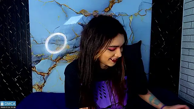 MaeveKuro online show from March 19, 3:06 am