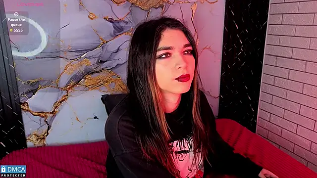 MaeveKuro online show from April 2, 3:13 am