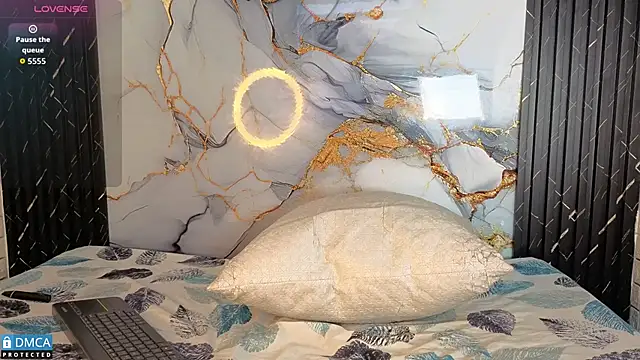 MaeveKuro online show from November 10, 3:44 am