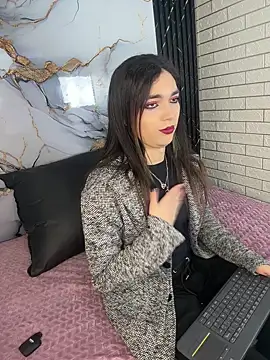 MaeveKuro online show from January 13, 3:10 am