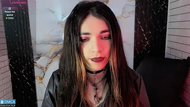 MaeveKuro online show from April 27, 4:10 am
