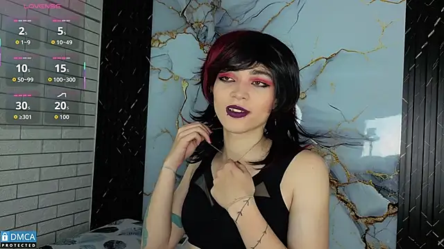 MaeveKuro online show from November 13, 3:10 am