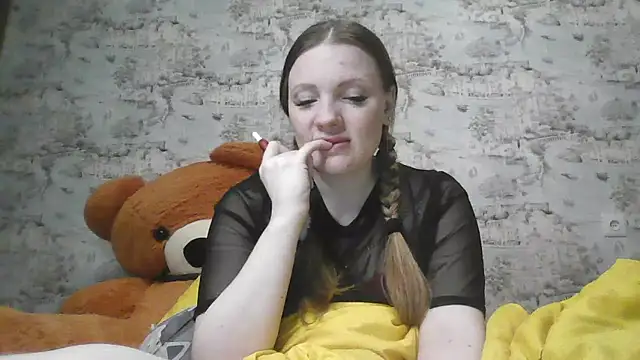 Snapshot of Eveline_May chatting on March 21, 6:18 pm Eveline May online show from March 21, 6:18 pm