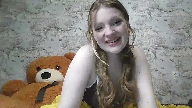 Snapshot of Eveline_May chatting on March 14, 6:18 pm Eveline May online show from March 14, 6:18 pm