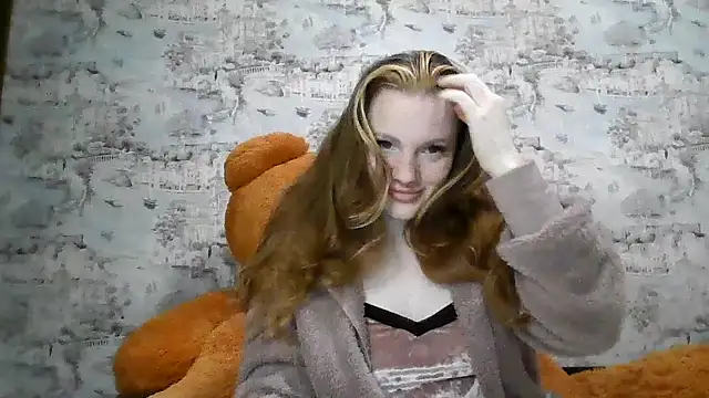 Snapshot of Eveline_May chatting on October 3, 3:57 pm Eveline May online show from October 3, 3:57 pm