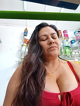 roxanasexy2025 online show from January 11, 3:52 pm