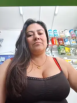 roxanasexy2025 online show from April 19, 6:10 pm