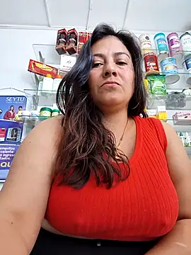 roxanasexy2025 online show from April 9, 3:07 pm