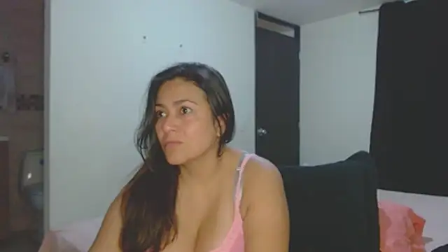 roxanasexy2025 online show from November 6, 12:20 pm