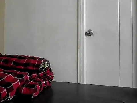 Snapshot of fitbuddy1 chatting on February 20, 6:32 pm fitbuddy1 online show from February 20, 6:32 pm