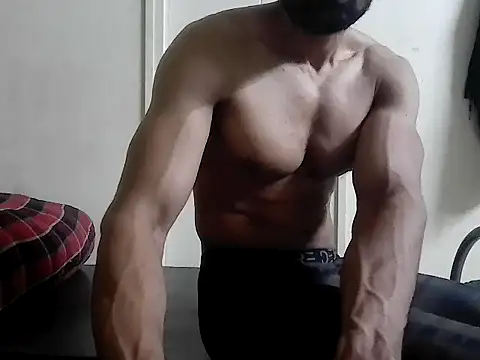 fitbuddy1 online show from May 25, 4:17 pm