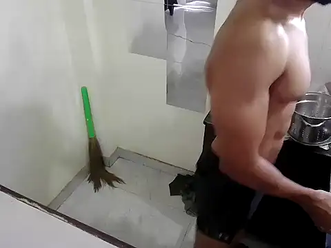 Snapshot of fitbuddy1 chatting on October 3, 8:49 am fitbuddy1 online show from October 3, 8:49 am