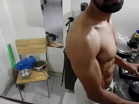 Snapshot of fitbuddy1 chatting on February 18, 5:20 pm fitbuddy1 online show from February 18, 5:20 pm