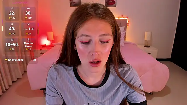 Snapshot of Emily_Warren_ chatting on October 23, 7:45 pm Emily Warren online show from October 23, 7:45 pm