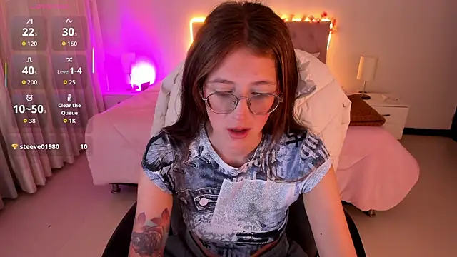 Snapshot of Emily_Warren_ chatting on November 11, 7:30 pm Emily Warren online show from November 11, 7:30 pm