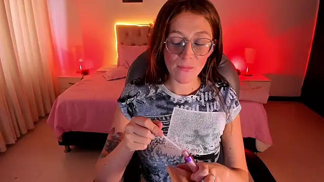 Snapshot of Emily_Warren_ chatting on September 24, 8:15 pm Emily Warren online show from September 24, 8:15 pm