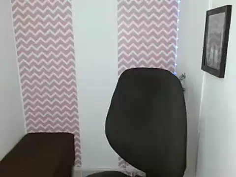 Snapshot of dayanacarson chatting on December 4, 3:33 pm dayanacarson online show from December 4, 3:33 pm