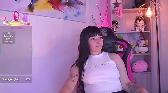 Snapshot of issa_monterrey chatting on February 26, 12:30 am issa monterrey online show from February 26, 12:30 am